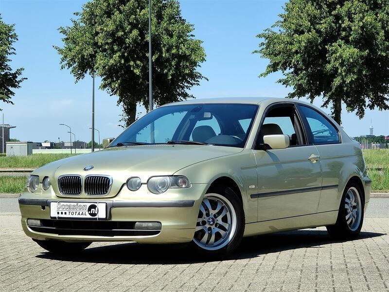 Groen Gebruikt 2002 BMW 325 Executive Hatchback | € 5.950 - Afbeelding 1/4