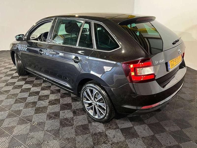 Occasion Skoda Rapid 90 PK (66 kW) 2015 Zwart (parellak) Hatchback