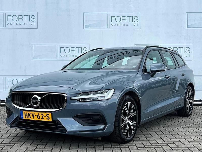 Blauw Gebruikt 2022 Volvo V60 Stationwagen | € 28.900 (Super prijs) - Afbeelding 1/2