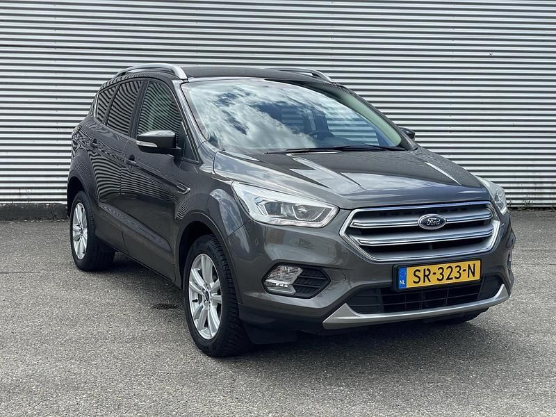 Occasion Ford Kuga Trend 120 PK (88 kW) 2018 Grijs SUV