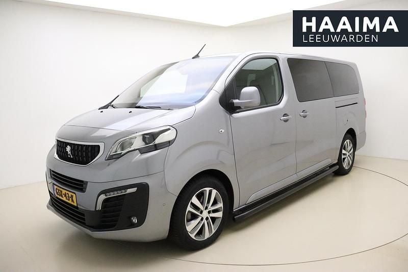 Grijs Occasion 2024 Peugeot Traveller Business-Line MPV | € 63.945 - Afbeelding 1/4