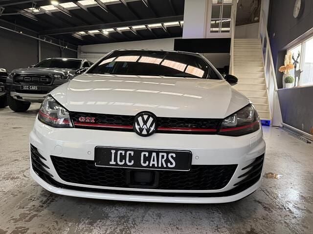Occasion VW Golf VII CLUB 230 PK (169 kW) 2014 Wit Hatchback