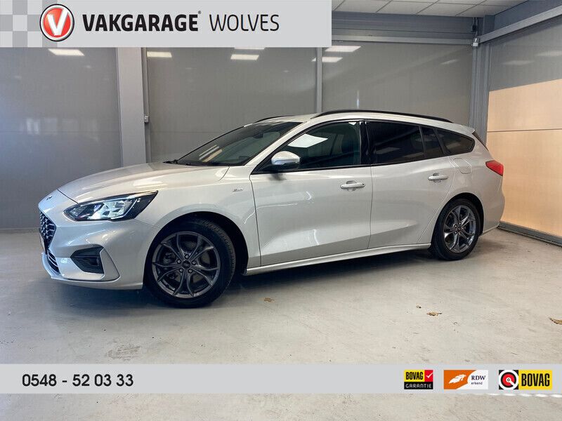 Grijs Gebruikt 2021 Ford Focus Business Edition Stationwagen | € 17.875 (Eerlijke prijs) - Afbeelding 1/4