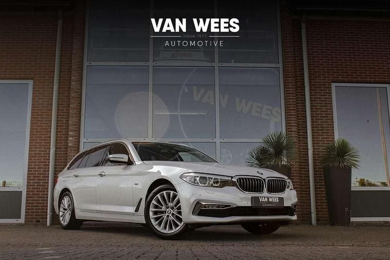 Wit Gebruikt 2018 BMW 520 Executive Stationwagen | € 26.450 (Eerlijke prijs) - Afbeelding 1/3