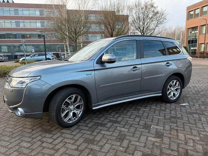 Occasion Mitsubishi Outlander Instyle 121 PK (88 kW) 2014 SUV