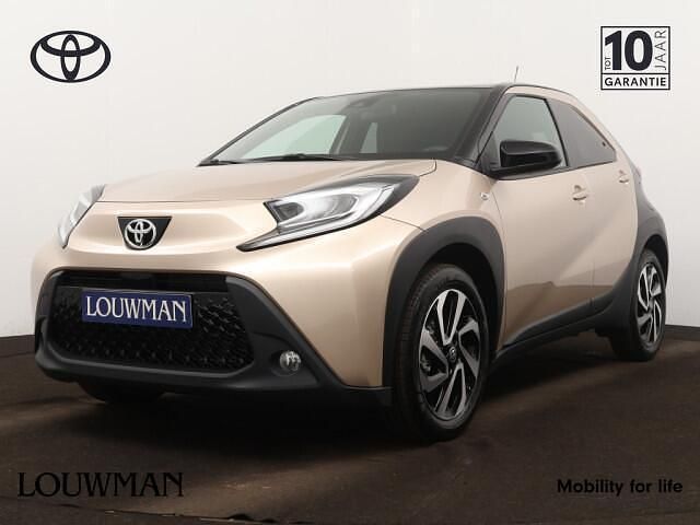 Beige Nieuw 2024 Toyota Aygo Pulse Hatchback | € 22.745 (Eerlijke prijs) - Afbeelding 1/4