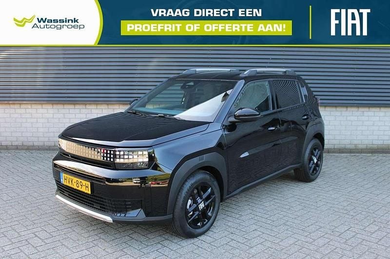 Zwart Nieuw 2025 Fiat Grande Panda Icon Hatchback | € 24.990 (Goede deal) - Afbeelding 1/4