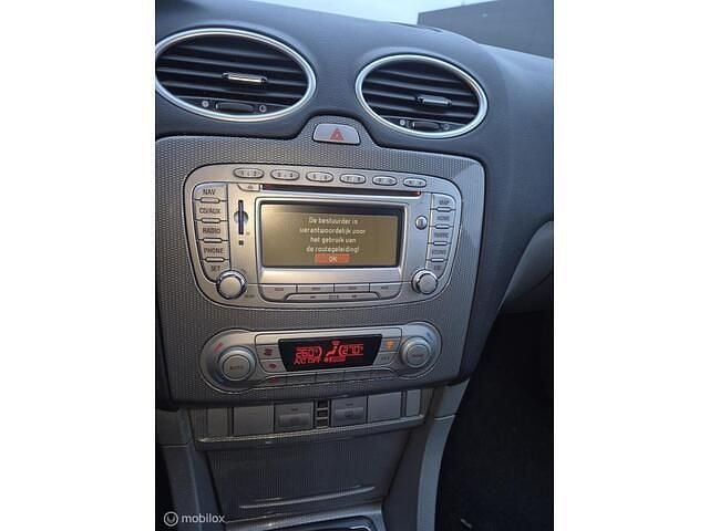 Occasion Ford Focus Trend 125 PK (91 kW) 2008 Grijs Stationwagen