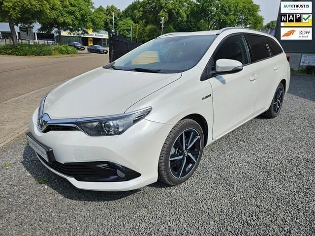 Wit Gebruikt 2018 Toyota Auris Touring Sports Stationwagen | € 14.940 (Goede deal) - Afbeelding 1/4