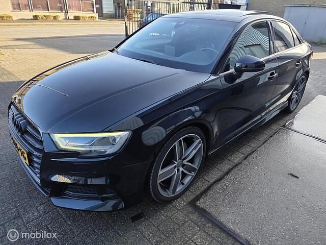 Occasion Audi S3 Comfort 299 PK (219 kW) 2019 Zwart Sedan