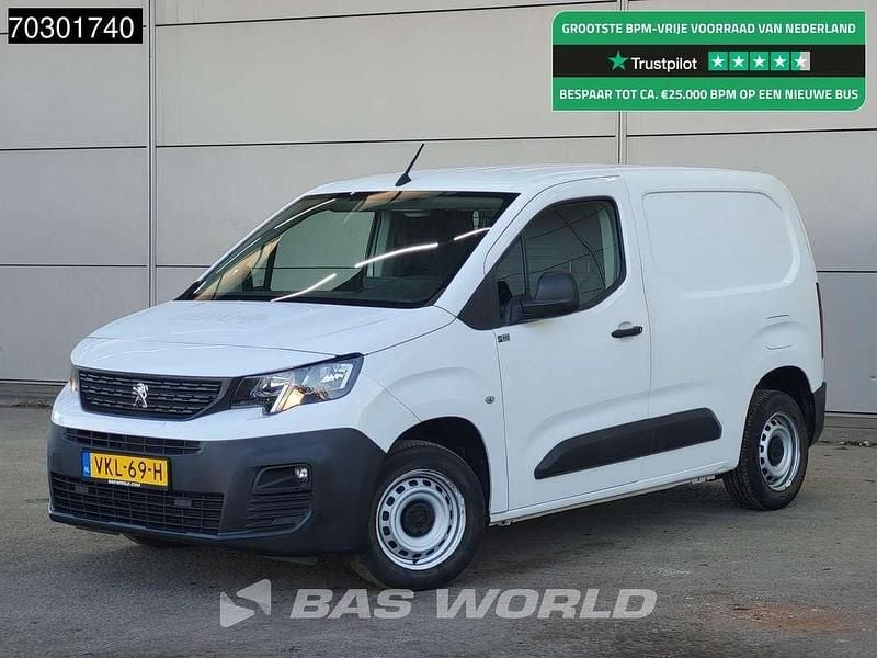 Wit Gebruikt 2021 Peugeot Partner Van | € 11.900 (Super prijs) - Afbeelding 1/3