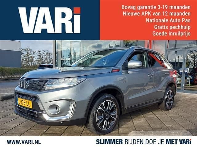 Grijs (metallic) Occasion 2021 Suzuki Vitara Style SUV | € 21.999 (Eerlijke prijs) - Afbeelding 1/4