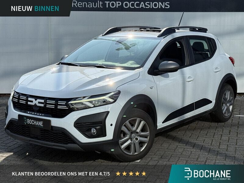 Wit Gebruikt 2023 Dacia Sandero Expression Hatchback | € 17.020 (Eerlijke prijs) - Afbeelding 1/4