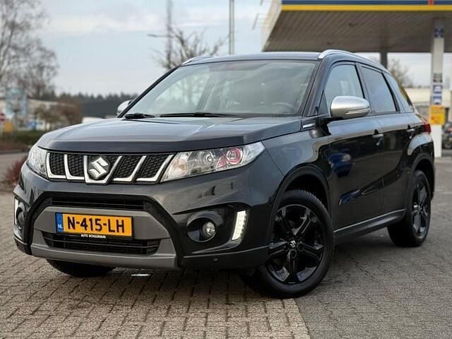 Zwart Occasion 2017 Suzuki Vitara Hatchback | € 16.900 (Eerlijke prijs) - Afbeelding 1/4