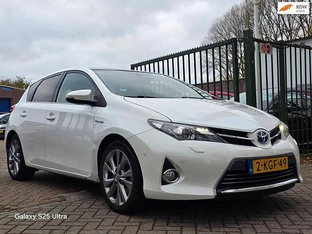 Wit Gebruikt 2013 Toyota Auris Hatchback | € 9.999 (Eerlijke prijs) - Afbeelding 1/4