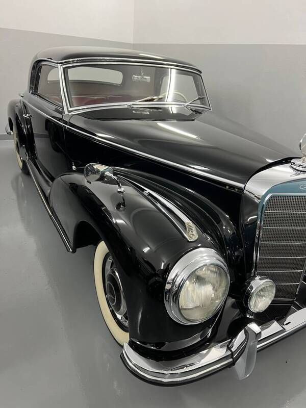 Zwart Gebruikt 1953 Mercedes 300 Coupé | € 410.000 - Afbeelding 1/4