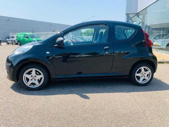 Occasion Peugeot 107 Access 68 PK (50 kW) 2012 Zwart Hatchback