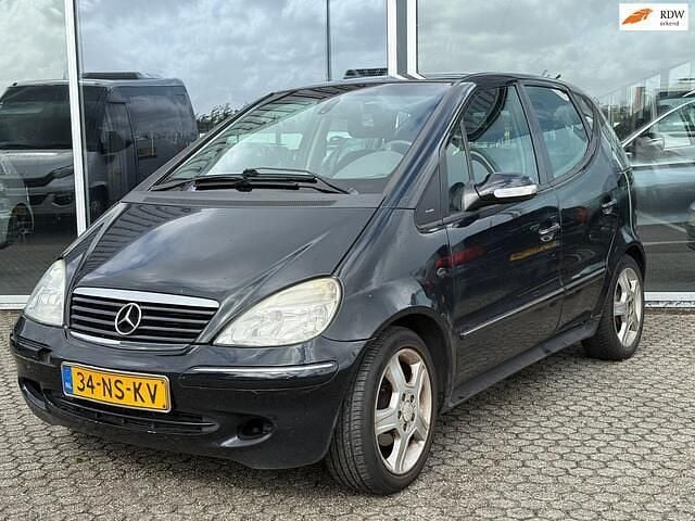 Zwart Gebruikt 2004 Mercedes A140 Elegance MPV | € 899 (Eerlijke prijs) - Afbeelding 1/4