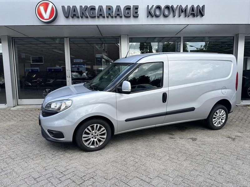 Grijs Gebruikt 2015 Fiat Doblò MPV | € 4.800 (Eerlijke prijs) - Afbeelding 1/4