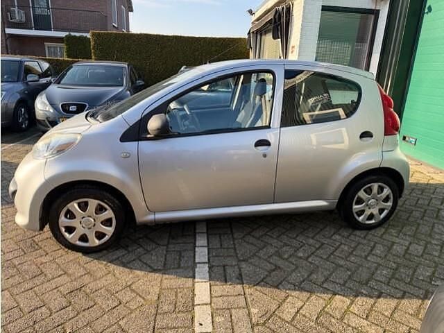 Occasion Peugeot 107 68 PK (50 kW) 2008 Grijs Hatchback
