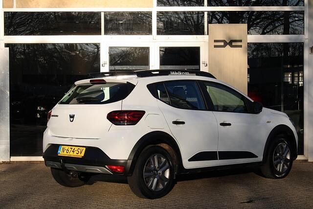 Occasion Dacia Sandero Essentiel 101 PK (74 kW) 2022 Ijswit 369 Hatchback