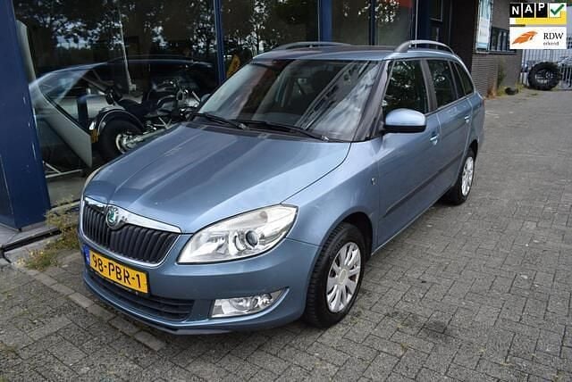 Blauw Gebruikt 2011 Skoda Fabia Ambition Stationwagen | € 1.250 (Super prijs) - Afbeelding 1/4