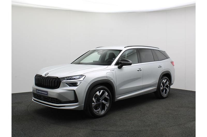 Brilliant silver Nieuw 2025 Skoda Kodiaq Business Line SUV | € 54.935 (Eerlijke prijs) - Afbeelding 1/4