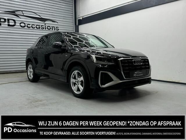Zwart Gebruikt 2024 Audi Q2 S-Line SUV | € 32.950 (Goede deal) - Afbeelding 1/4