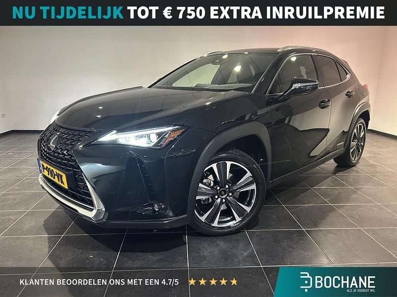 Zwart Gebruikt 2022 Lexus UX SUV | € 30.945 (Goede deal) - Afbeelding 1/4