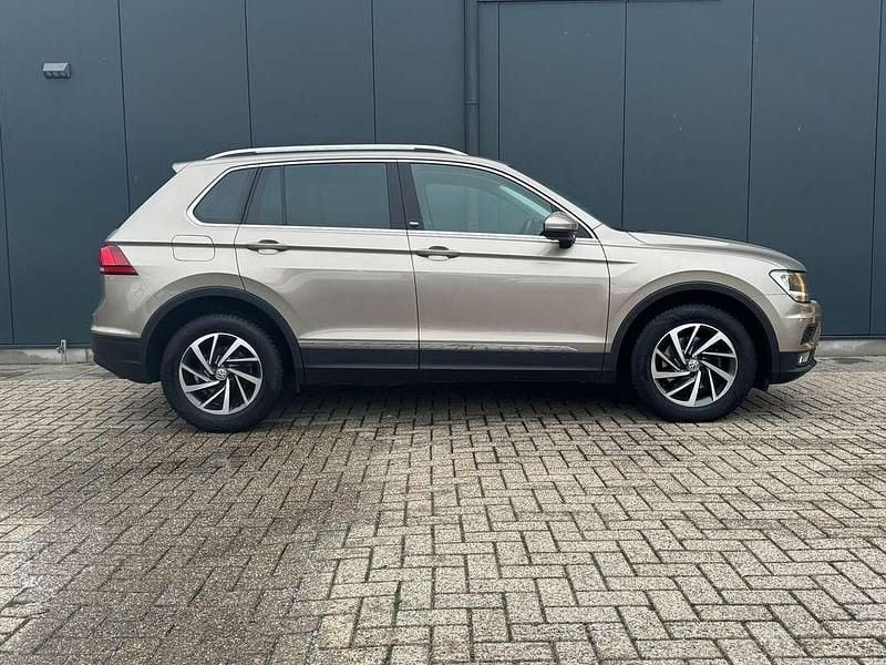Occasion VW Tiguan Comfortline 150 PK (110 kW) 2017 Beige (metallic) SUV