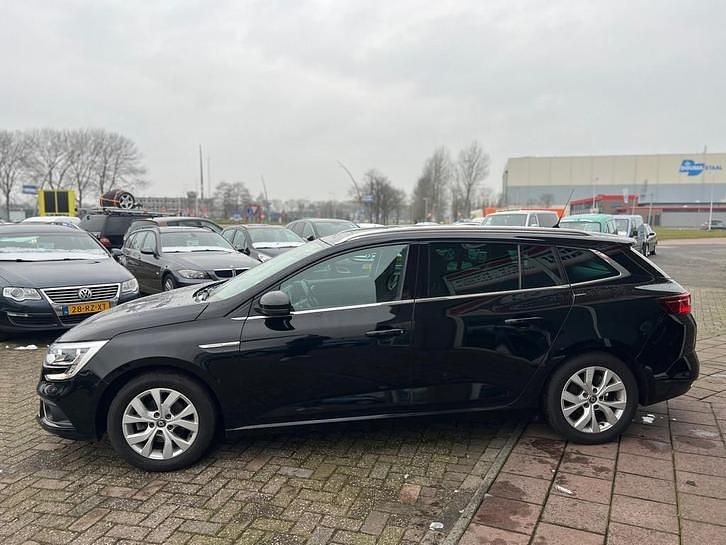 Occasion Renault Mégane IV LIMITED 132 PK (97 kW) 2019 Stationwagen