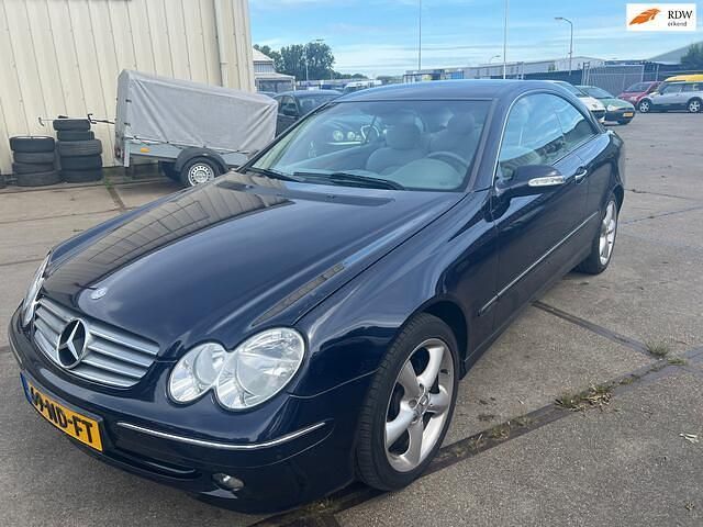 Blauw Occasion 2003 Mercedes CLK200 Elegance Coupé | € 4.950 (Eerlijke prijs) - Afbeelding 1/4