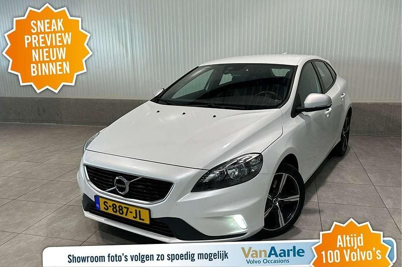 Wit Gebruikt 2016 Volvo V40 R-Design Stationwagen | € 15.450 (Goede deal) - Afbeelding 1/3