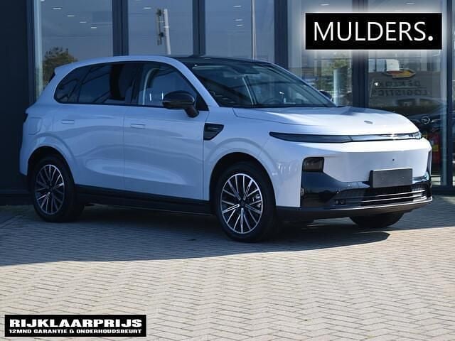 Zwart Nieuw 2025 Leapmotor B10 SUV | € 32.548 (Eerlijke prijs) - Afbeelding 1/4