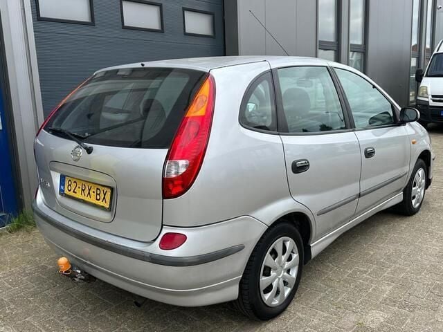 Occasion Nissan Almera Tino Acenta 116 PK (85 kW) 2005 Grijs MPV