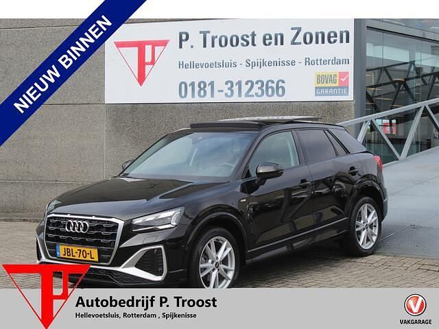 Zwart Gebruikt 2023 Audi Q2 Advanced SUV | € 34.950 (Iets duurder) - Afbeelding 1/4