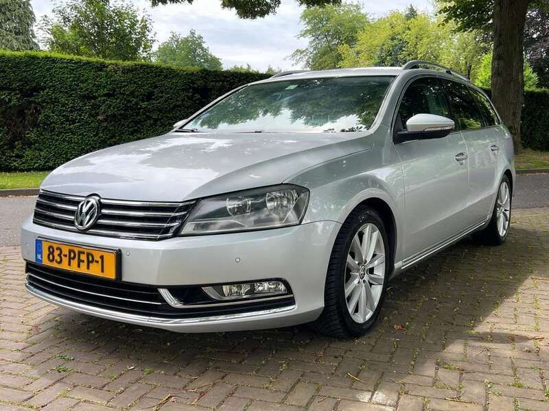 Grijs Gebruikt 2011 VW Passat Highline Stationwagen | € 7.350 (Iets duurder) - Afbeelding 1/4