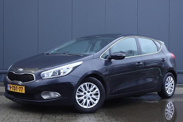 Occasion Kia Ceed 135 PK (99 kW) 2014 Zwart Hatchback