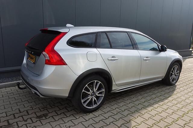 Occasion Volvo V60 CC Business Edition 150 PK (110 kW) 2015 Grijs Stationwagen