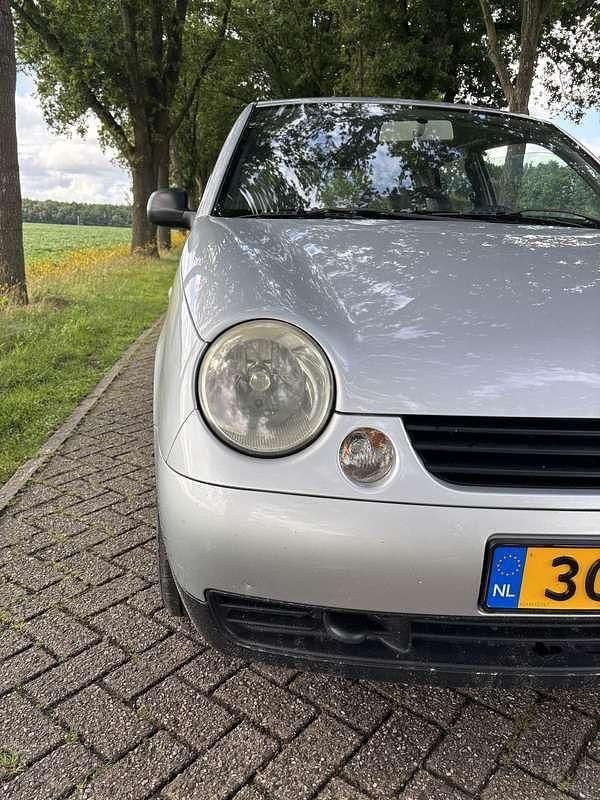 Grijs Gebruikt 2002 VW Lupo Hatchback | € 950 (Eerlijke prijs) - Afbeelding 1/4