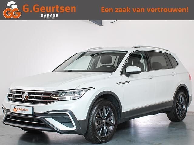 Wit Gebruikt 2023 VW Tiguan Allspace Business SUV | € 35.650 (Goede deal) - Afbeelding 1/4