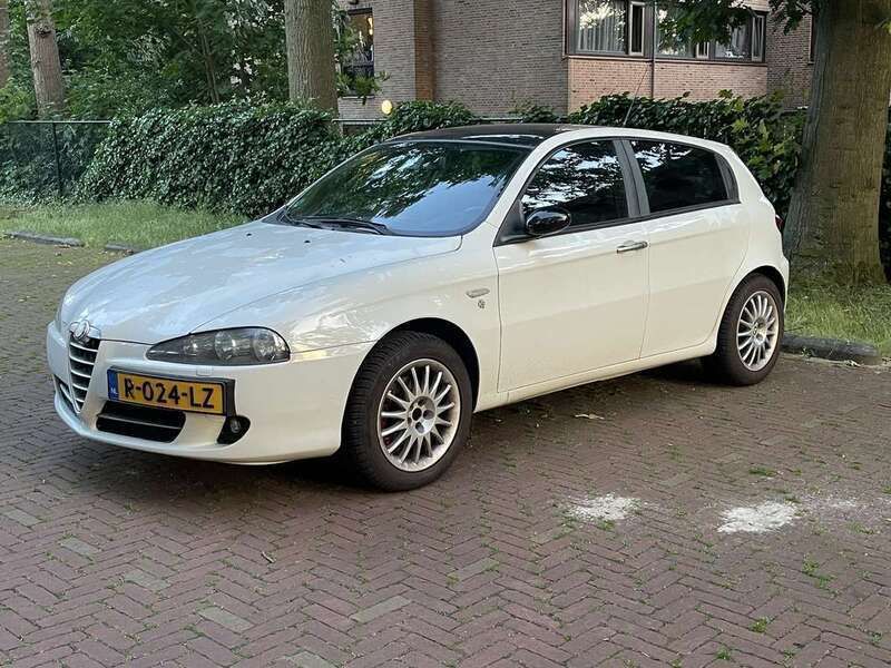 Wit Gebruikt 2008 Alfa Romeo 147 Hatchback | € 1.000 (Super prijs) - Afbeelding 1/4