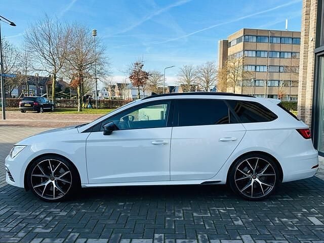 Occasion Seat Leon ST 4Drive 301 PK (221 kW) 2020 Wit (metallic) Stationwagen