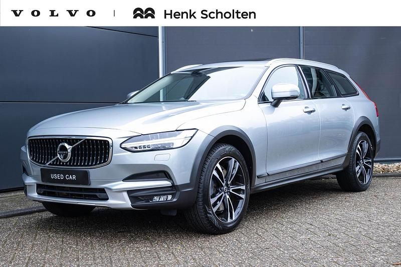 Grijs Occasion 2017 Volvo V90 CC Pro Stationwagen | € 29.950 (Eerlijke prijs) - Afbeelding 1/4