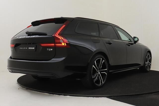 Nieuw Volvo V90 Executive 454 PK (333 kW) 2026 Zwart Stationwagen
