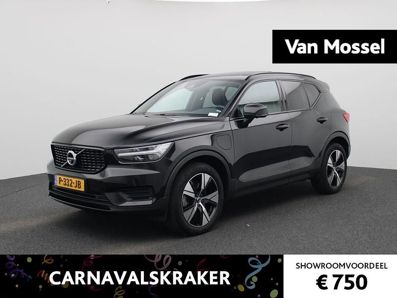Zwart Occasion 2022 Volvo XC40 R-Design SUV | € 34.900 (Iets duurder) - Afbeelding 1/4