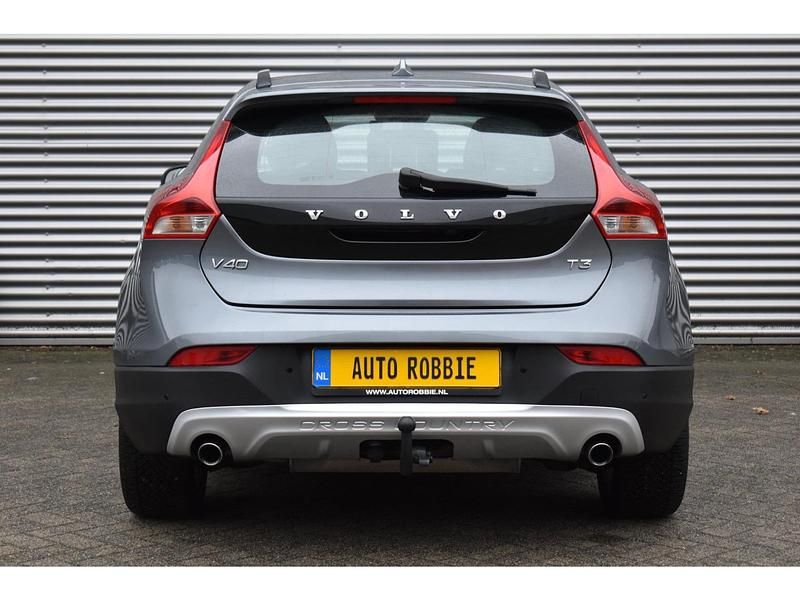 Occasion Volvo V40 153 PK (112 kW) 2017 Grijs Hatchback