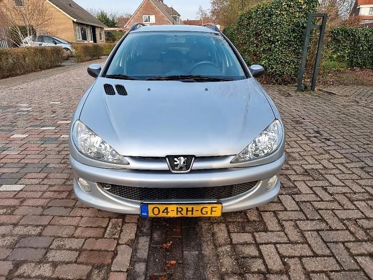 Occasion Peugeot 206 74 PK (54 kW) 2005 Stationwagen