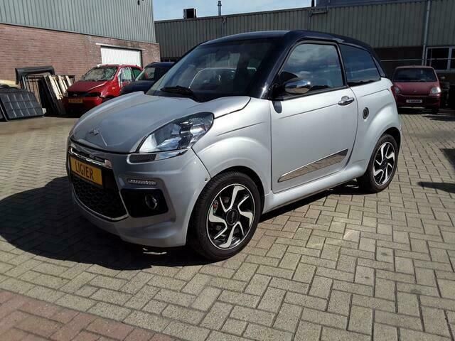 Grijs Gebruikt 2016 Ligier JS50 Hatchback | € 7.950 (Eerlijke prijs) - Afbeelding 1/4