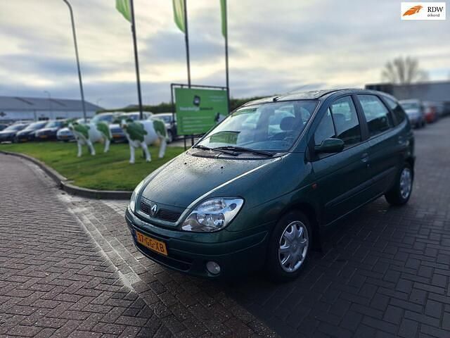 Groen Occasion 2000 Renault Scénic MPV | € 1.999 (Iets duurder) - Afbeelding 1/4